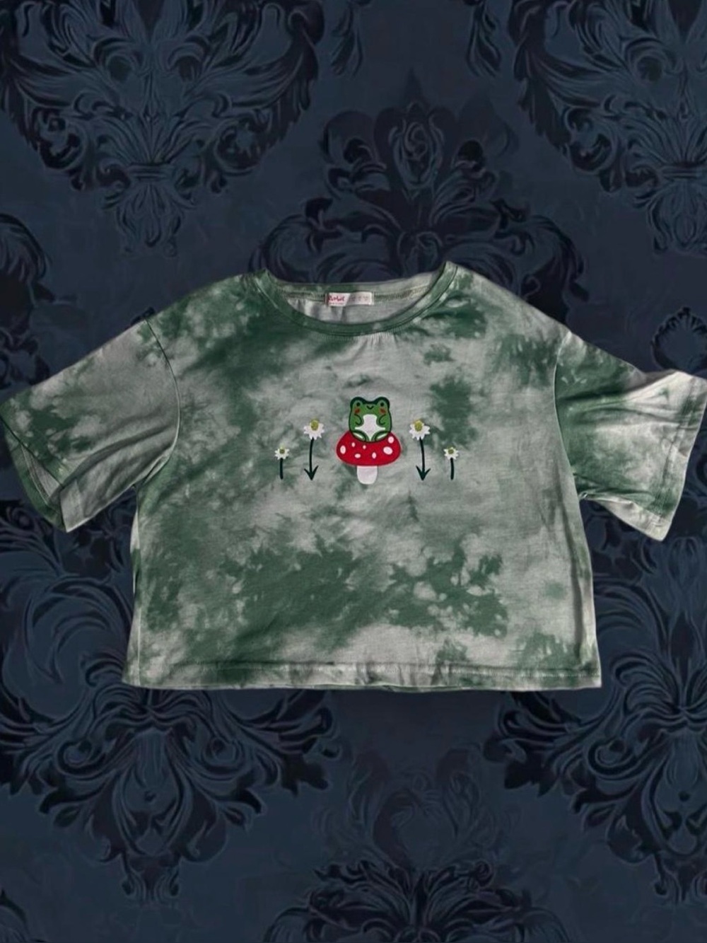 Forestcore Frog & Mushroom Green Baby Tee Crop Shirt Boho Froggy Tie Dye size XS